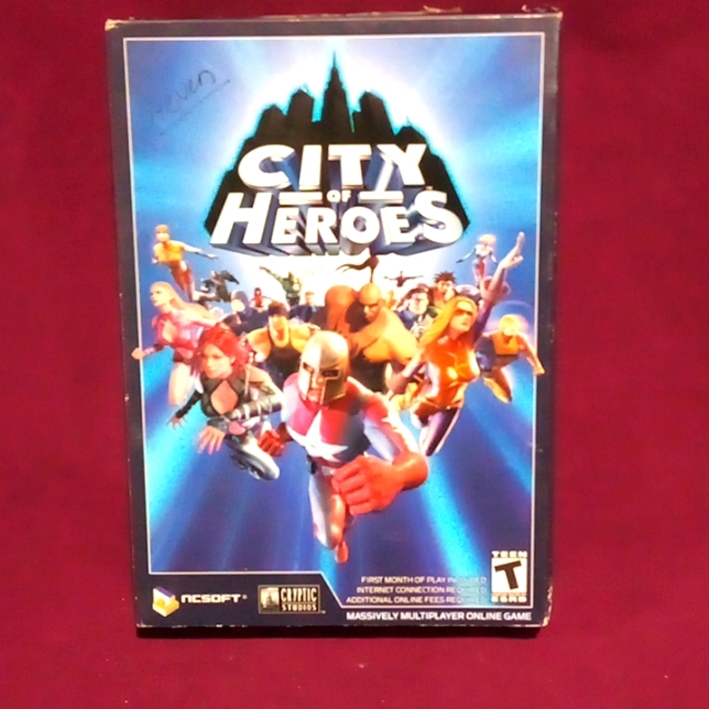 Vintage City of Heroes Multiplayer Online Computer/PC Game for Windows